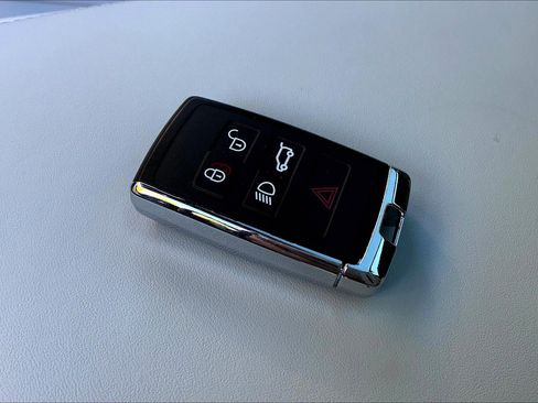 Used 2023 Land Rover Range Rover Sport SE image 10