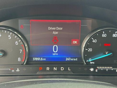 Used 2023 Ford Explorer XLT w/ Equipment Group 202A image 20