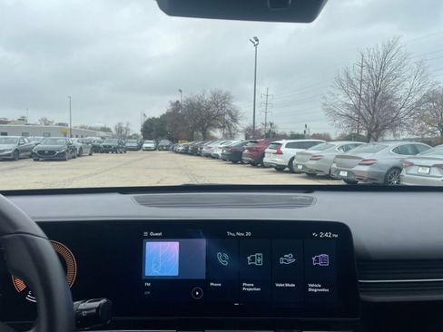 Used 2025 Hyundai Kona SEL image 18