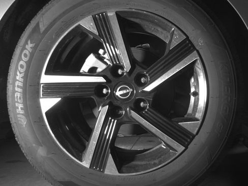 Used 2025 Nissan Sentra SV FWD image 15