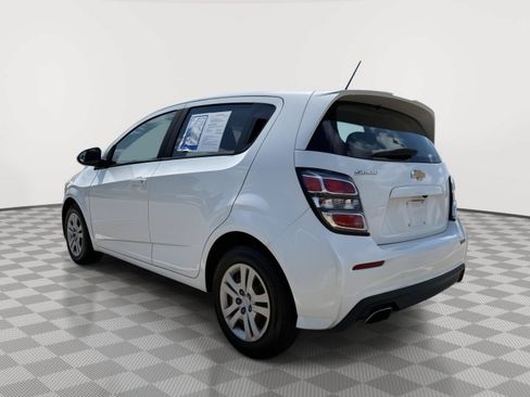 Used 2017 Chevrolet Sonic LT FWD image 4