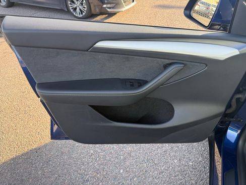 Used 2023 Tesla Model Y Long Range image 15