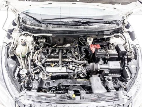 Used 2023 Nissan Kicks SR w/ SR Premium Package image 39