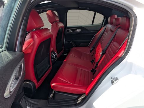 Used 2023 Alfa Romeo Giulia Veloce image 7