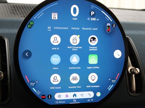 Used 2025 MINI Cooper Countryman S w/ Comfort Package Max image 9