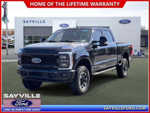 Used 2023 Ford F250 Lariat w/ Lariat Ultimate Package AWD/4WD image 1
