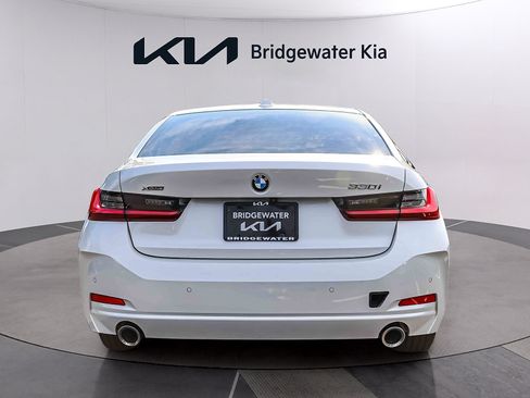 Used 2024 BMW 330i xDrive Sedan w/ Premium Package AWD/4WD image 5