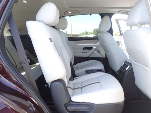 Used 2024 MAZDA CX-90 Plug-In Hybrid w/ Premium Plus AWD/4WD image 16