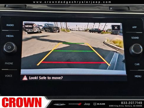 Used 2020 Volkswagen Tiguan SE FWD image 28