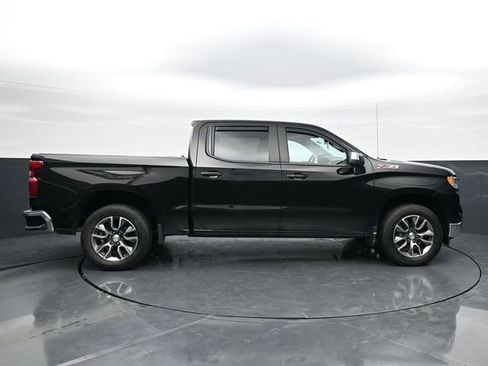Used 2022 Chevrolet Silverado 1500 LT image 8