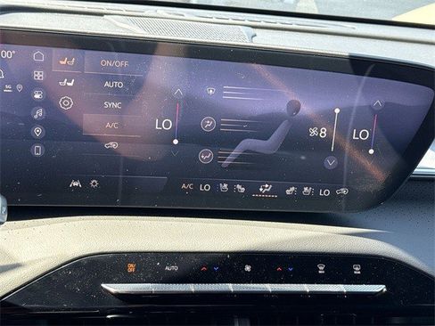 New 2026 Buick Enclave Avenir w/ Super Cruise Package image 19