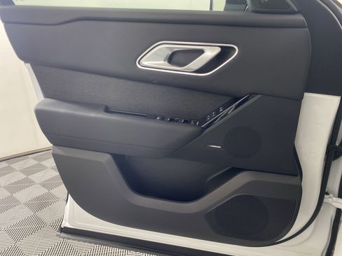 Used 2026 Land Rover Range Rover Velar S image 17
