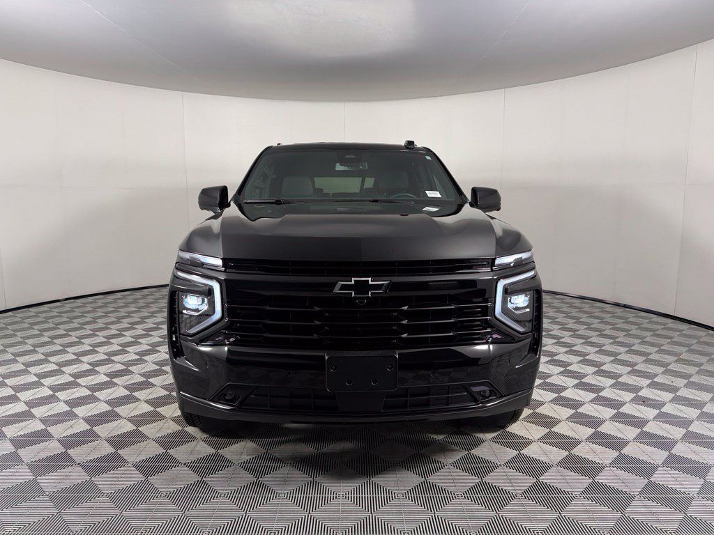 Used 2026 Chevrolet Tahoe RST w/ Comfort Package AWD/4WD image 2