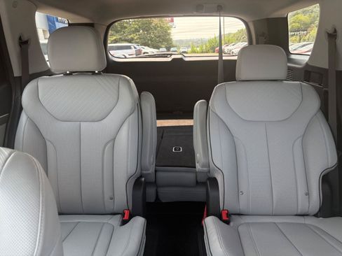 Used 2025 Hyundai Palisade SEL AWD/4WD image 19