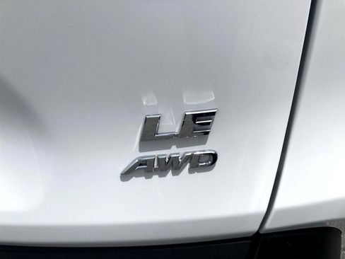 Used 2024 Toyota RAV4 LE image 31