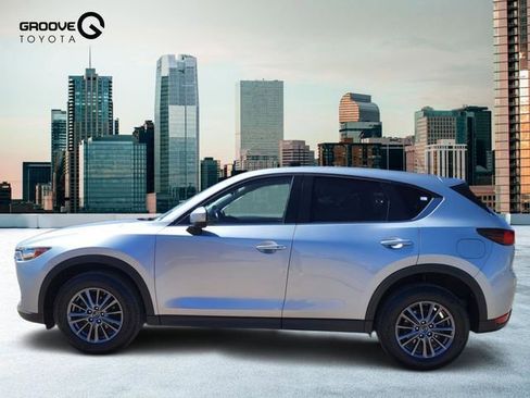 Used 2019 MAZDA CX-5 Touring FWD image 2