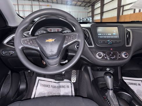 Used 2017 Chevrolet Malibu LS FWD image 16