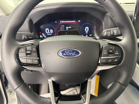New 2026 Ford Explorer Platinum AWD/4WD image 27