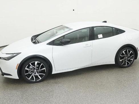 New 2026 Toyota Prius Plug-In Hybrid FWD image 51