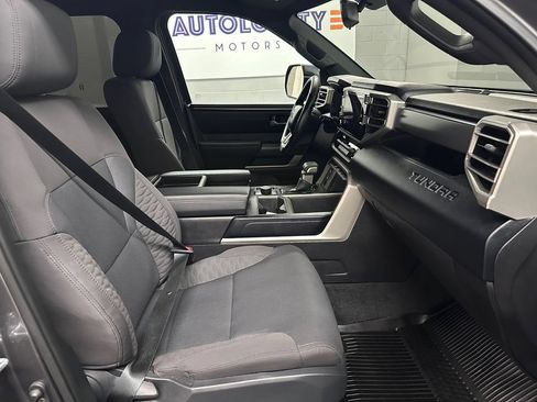 Used 2025 Toyota Tundra SR5 w/ SR5 Convenience Package AWD/4WD image 21