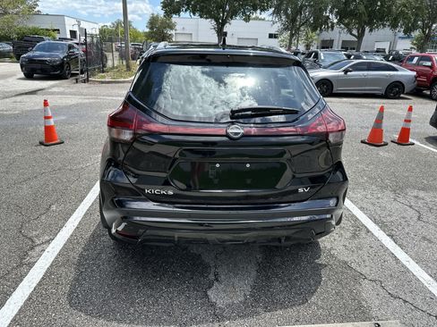 Used 2024 Nissan Kicks SV FWD image 7