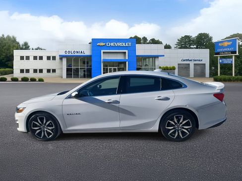 Used 2025 Chevrolet Malibu RS image 6