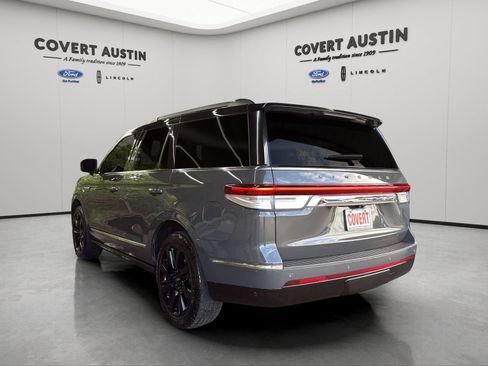 Used 2022 Lincoln Navigator Black Label AWD/4WD image 3