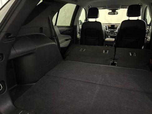Used 2021 Chevrolet Equinox Premier FWD image 16