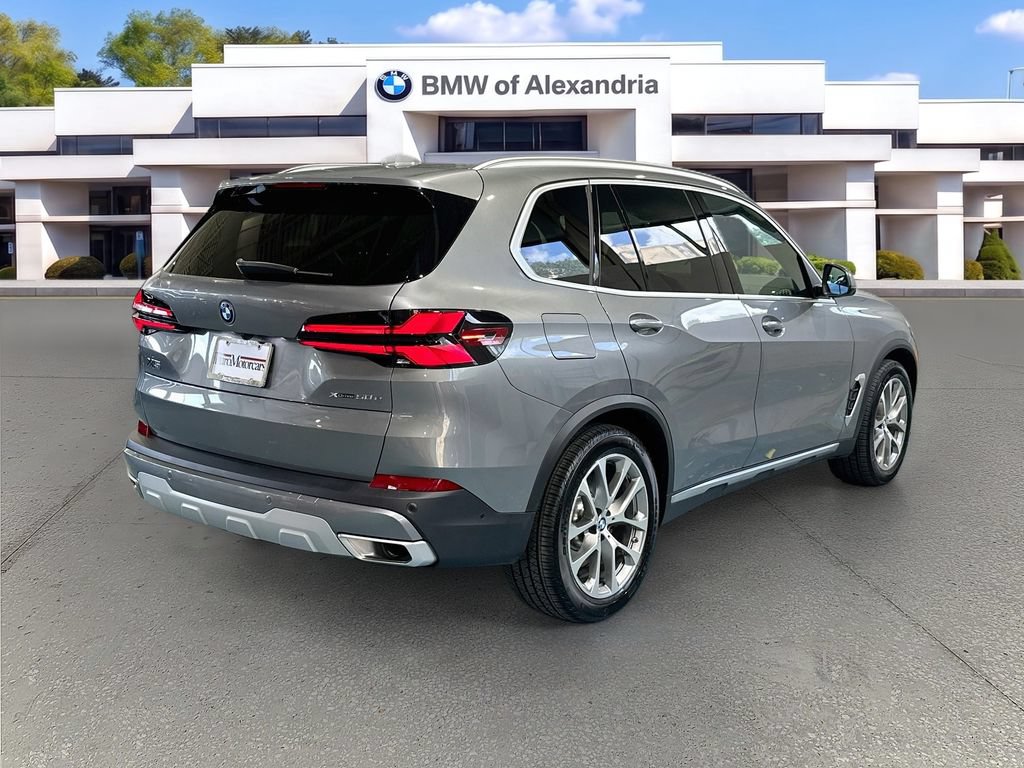 Used 2026 BMW X5 xDrive50e w/ Executive Package AWD/4WD image 5