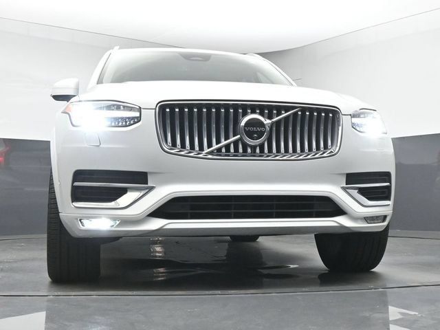 Used 2024 Volvo XC90 B6 Plus w/ Protection Package Premier AWD/4WD image 11