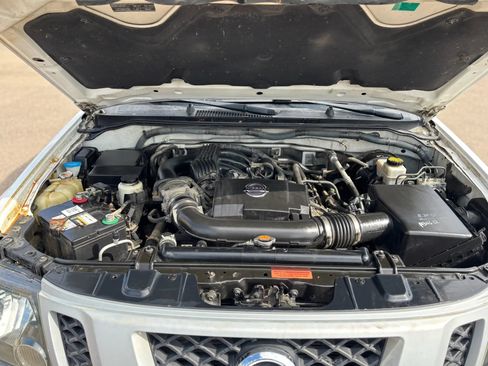 Used 2011 Nissan Xterra S AWD/4WD image 38