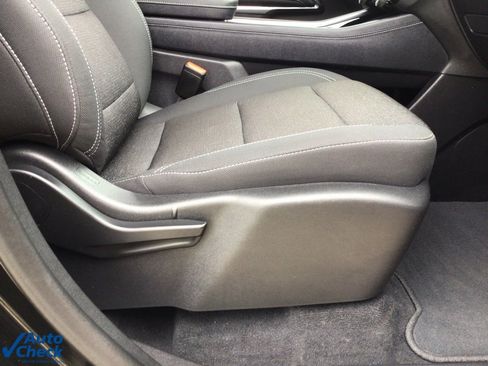 Used 2024 Chevrolet Traverse LS image 14