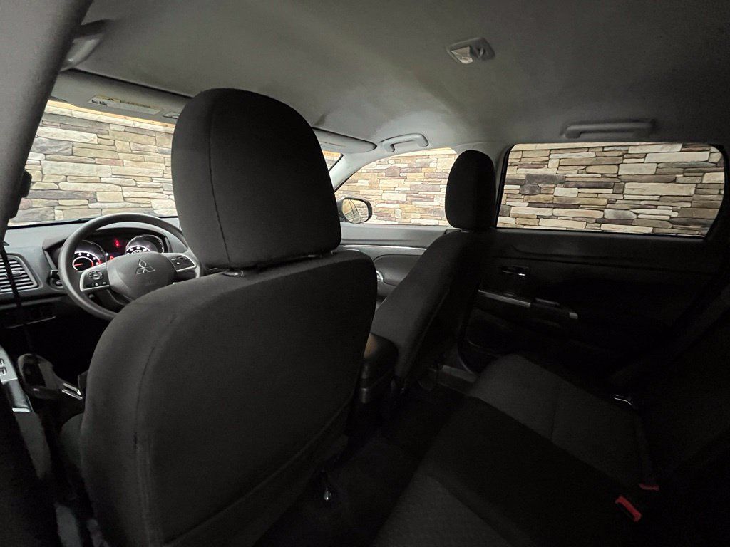 Used 2019 Mitsubishi Outlander Sport ES AWD/4WD image 39
