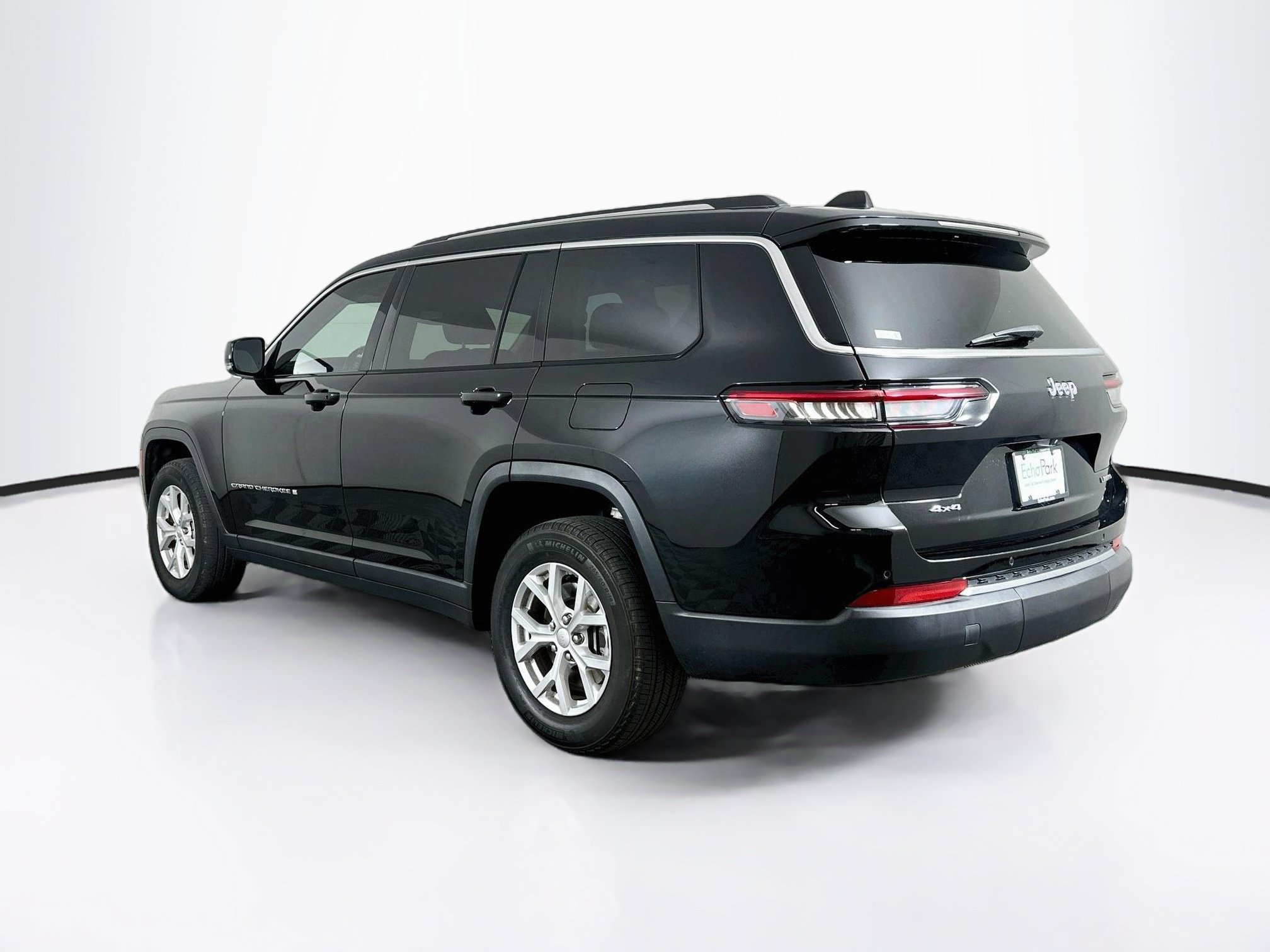 Used 2023 Jeep Grand Cherokee L Limited w/ Trailer Tow Group (B) AWD/4WD image 5