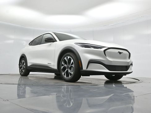 New 2026 Ford Mustang Mach-E Select image 45