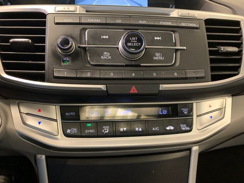 Used 2014 Honda Accord EX image 24