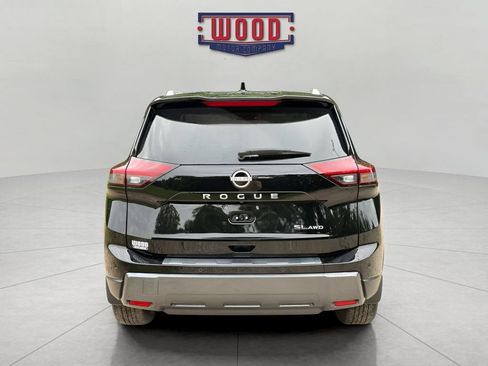 Used 2025 Nissan Rogue SL w/ SL Premium Package AWD/4WD image 3