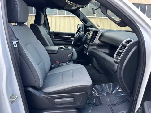 Used 2023 RAM 1500 Big Horn AWD/4WD image 16