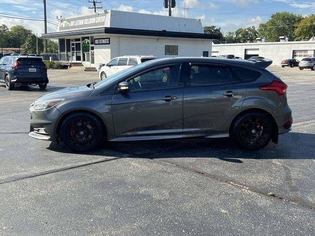 Used 2016 Ford Focus ST FWD image 2