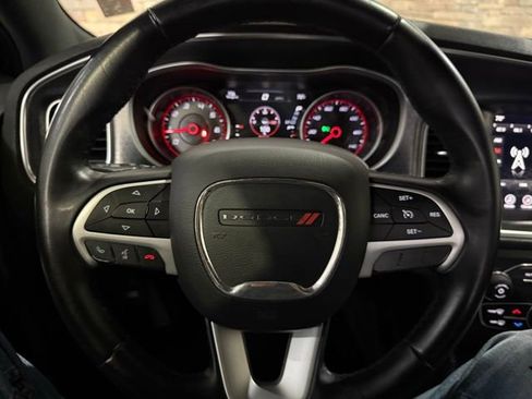 Used 2017 Dodge Charger SXT AWD/4WD image 13