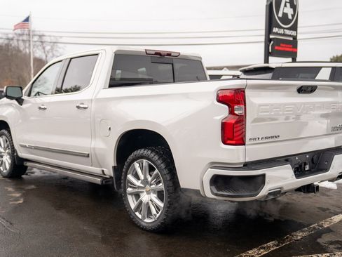 Used 2023 Chevrolet Silverado 1500 High Country w/ High Country Premium Package image 4