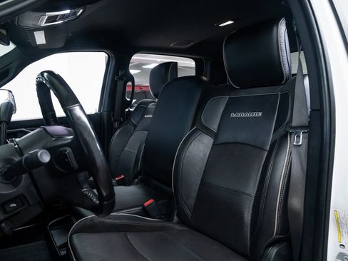 Used 2019 RAM 2500 Laramie image 15