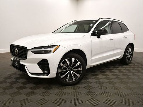 Used 2024 Volvo XC60 B5 Plus w/ Protection Package Premier AWD/4WD image 2