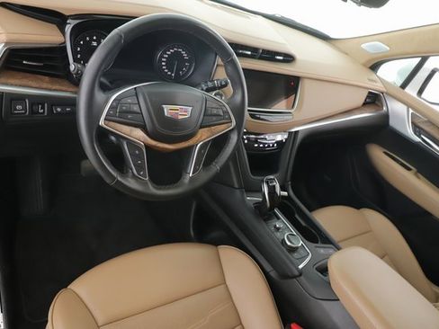 Used 2024 Cadillac XT5 Premium Luxury image 17