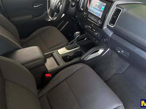 Used 2022 Nissan Frontier SV RWD image 18