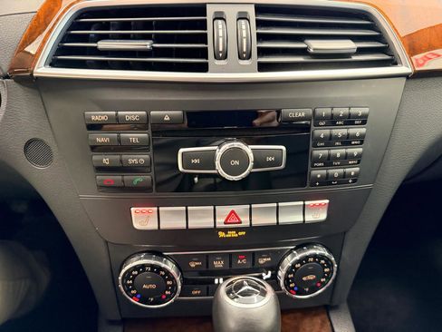 Used 2014 Mercedes-Benz C 250 Sedan image 37