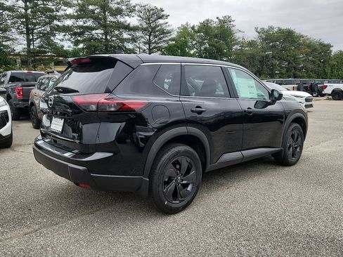 New 2026 Nissan Rogue SV AWD/4WD image 4