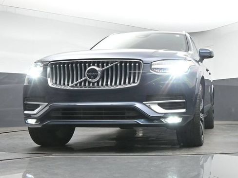 Used 2023 Volvo XC90 B6 Ultimate AWD/4WD image 12