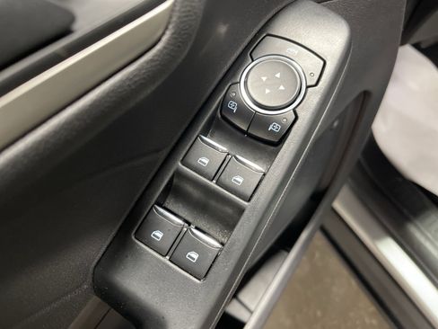 Used 2022 Ford Escape SE w/ Convenience Package image 7