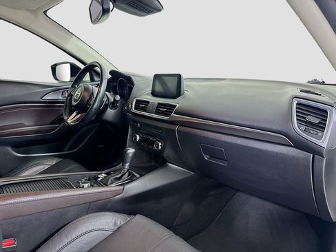 Used 2018 MAZDA MAZDA3 Grand Touring w/ Premium Equipment Package image 25